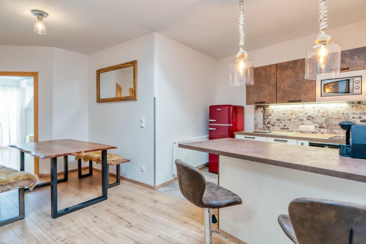 Weingut Gaestehaus D&D Haider Jois Bagian luar foto